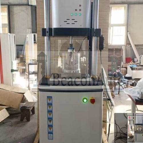 頸椎椎體間融合器扭轉(zhuǎn)疲勞試驗機(jī)