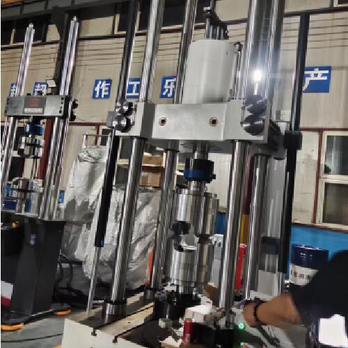 1684288812564298.jpg 1液壓緩沖器綜合測試系統2.jpg